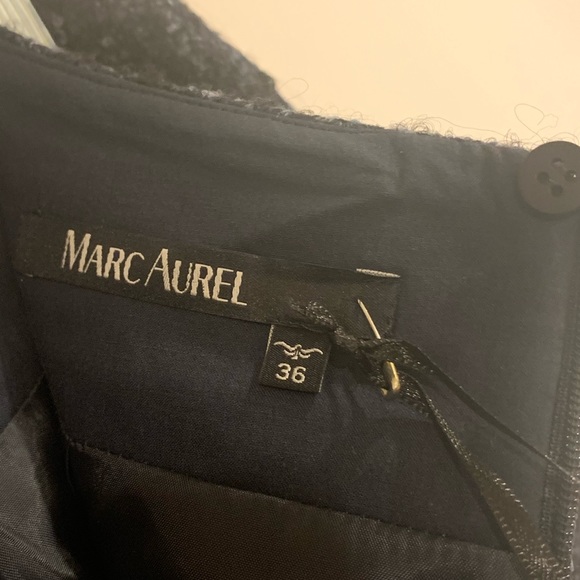 Ladies blazer and skirt suit:Marc Aurel Paris - Picture 7 of 10